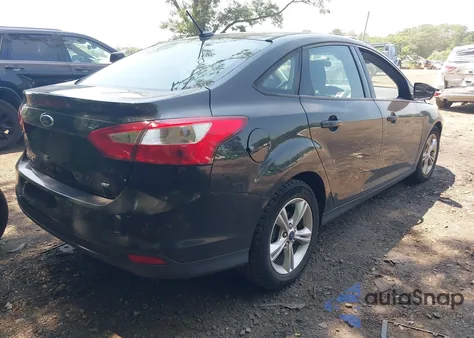 2013 Ford Focus Se z USA, uszkodzony, nr VIN 1FADP3F26DL215917